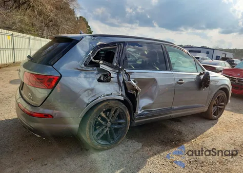 2017 Audi Q7 Prestige z USA, uszkodzony, nr VIN WA1VAAF74HD022529